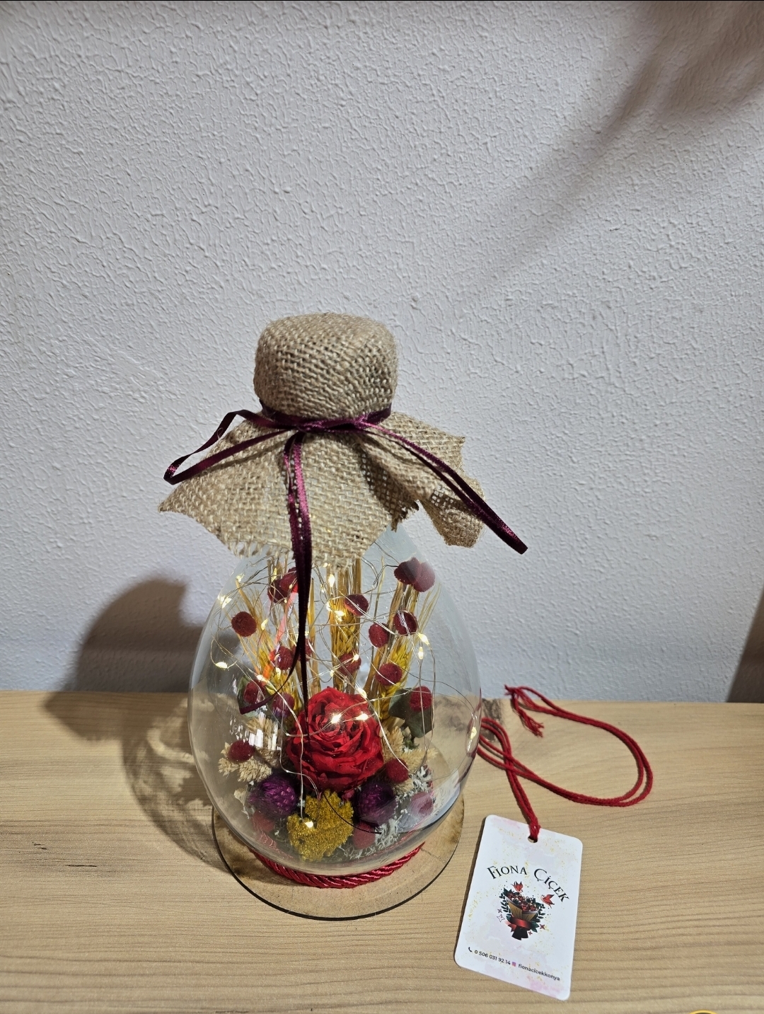 KIRMIZI LEDLİ HASIRLI ŞOKLANMIŞ DOĞAL TERARİUM