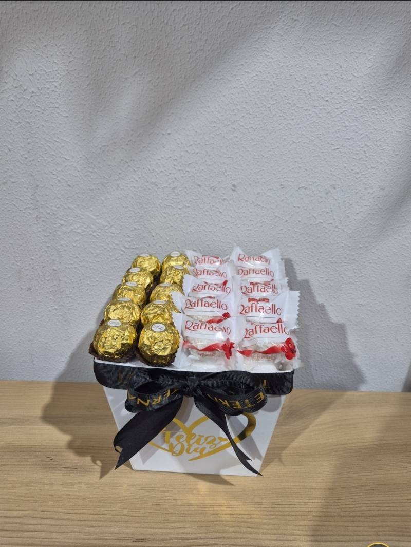 FERRERO VE RAFFAELLO BEYAZ ÇİKOLATA KUTUSU