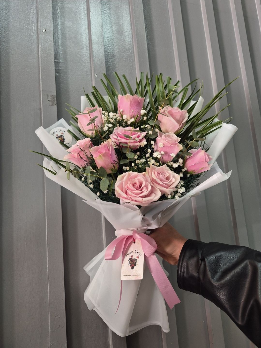 10 AD. XXL PEMBE GÜL BUKETİ